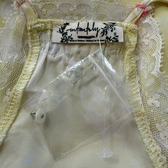Free People satin cami top lace floral embroidered boho femme XS - Picture 8 of 8